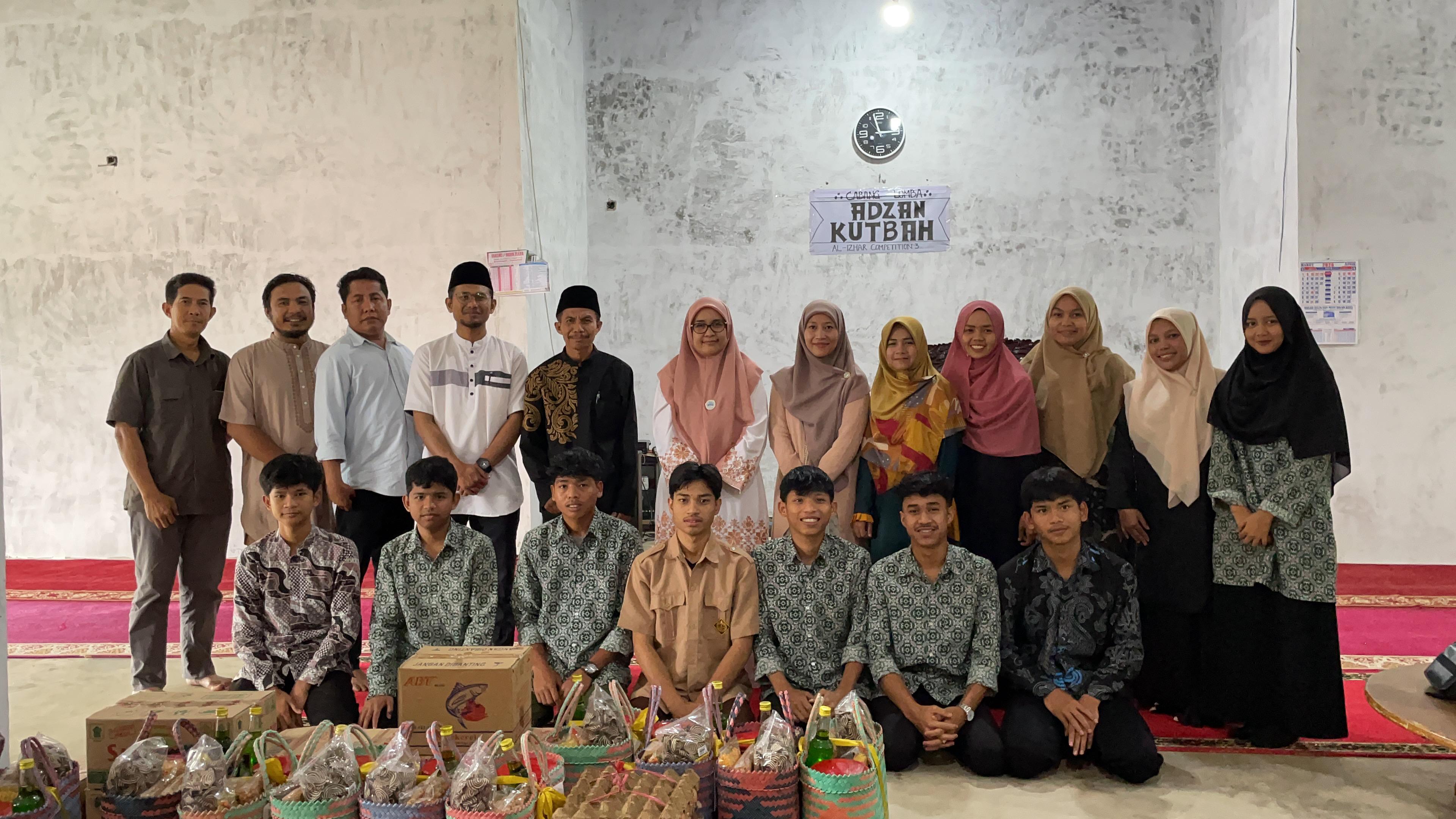 Bakti Sosial Sekolah Islam Al Azhar Bukittinggi foto 4